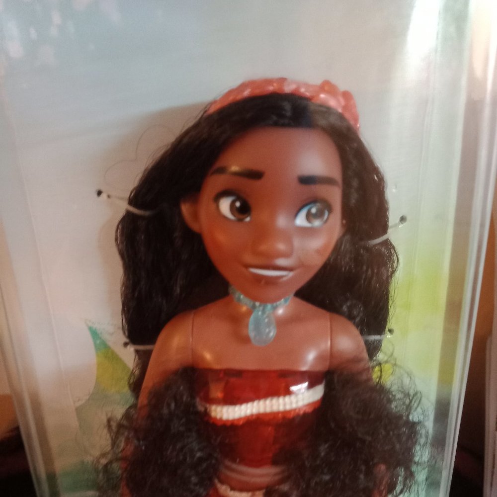 NWT Disney Princess Royal Shimmer Moana Doll - Picture 8 of 8